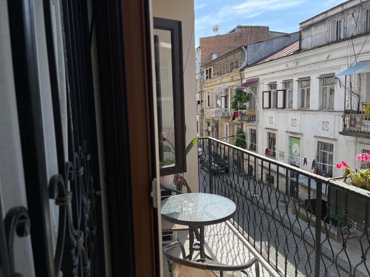 Отель Luxors Garden Батуми Экстерьер фото
